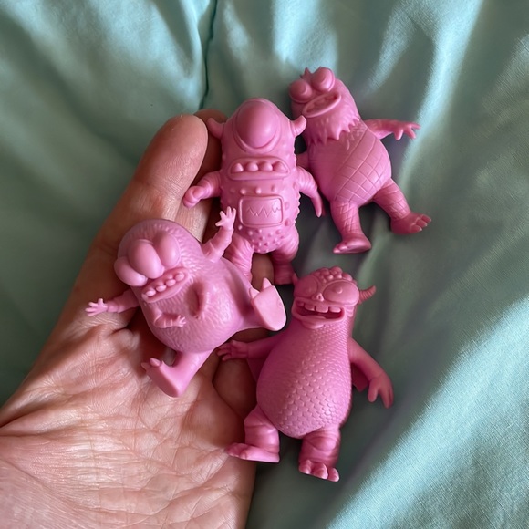 Jeff Lamm Mini PINK Greasebat Gummi Playset Figures - Picture 4 of 4